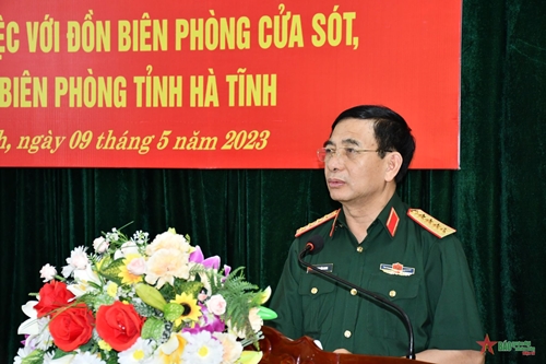 Đại tướng Phan Văn Giang thăm, làm việc với một số đơn vị lực lượng vũ trang tỉnh Hà Tĩnh